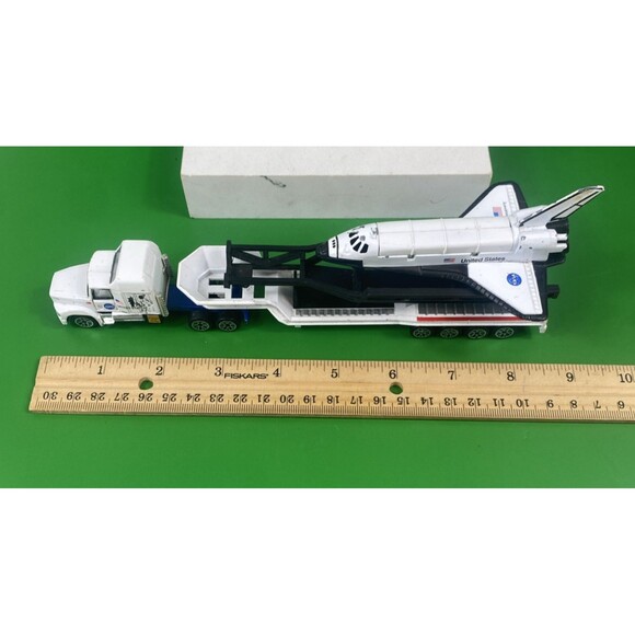 Vintage RealToy NASA Truck Trailer And Shuttle Transport - Picture 14 of 14